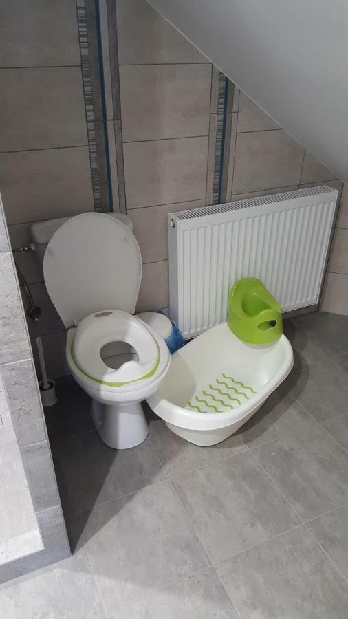 Beztroski Zakatek Nowe Guty Dış mekan fotoğraf